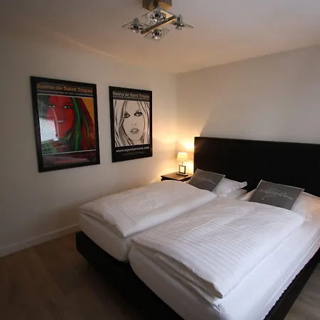 & Elegant Apartments,partially With Fireplace, By Apartmán Zermatt