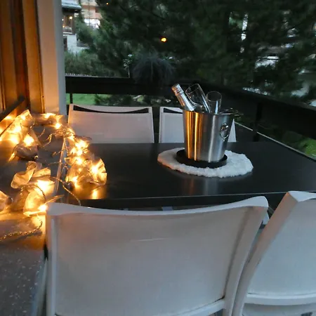 & Elegant Apartments,partially With Fireplace, By Apartmán Zermatt