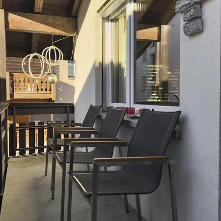 Διαμέρισμα & Elegant Apartments,partially With Fireplace, By *