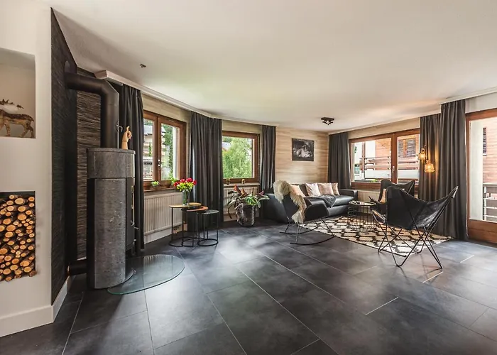 Apartament & Elegant Apartments,partially With Fireplace, By *