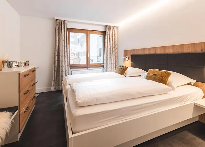 Appartement & Elegant Apartments,partially With Fireplace, By