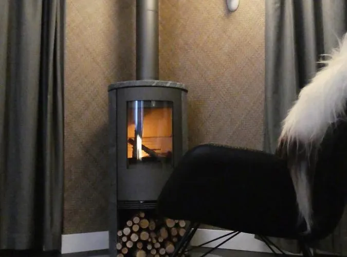 Apartament & Elegant Apartments,partially With Fireplace, By