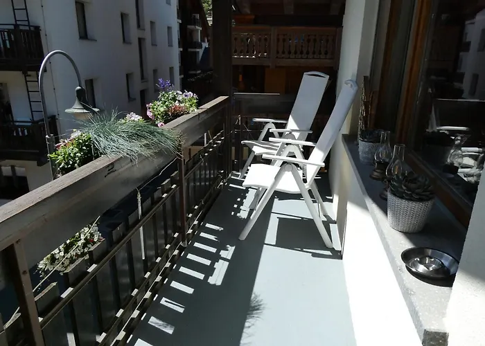 & Elegant Apartments,partially With Fireplace, By Apartman Zermatt