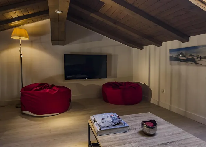 & Elegant Apartments,partially With Fireplace, By *