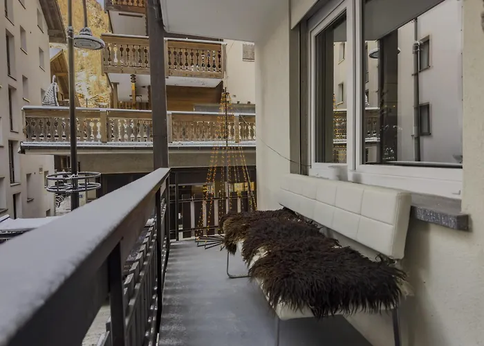 Apartament & Elegant Apartments,partially With Fireplace, By