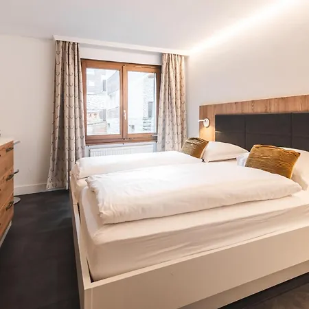 Apartament & Elegant Apartments,partially With Fireplace, By