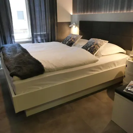 Apartment & Elegant Apartments,partially With Fireplace, By Zermatt