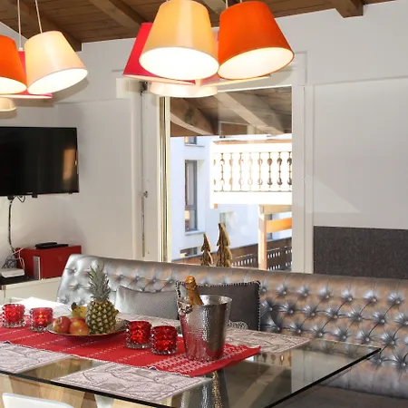 Apartament & Elegant Apartments,partially With Fireplace, By