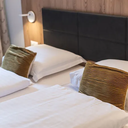 Apartment & Elegant Apartments,partially With Fireplace, By Zermatt